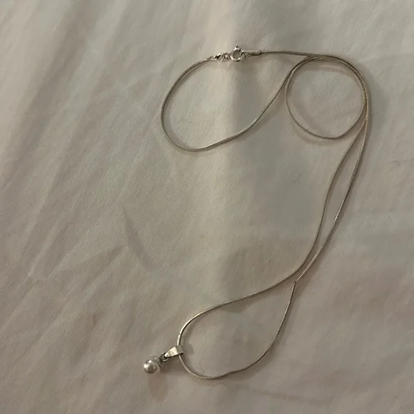 *🛒 FREE WITH PURCHASE* Pearl pendant silver chain necklace - Picture 8 of 15